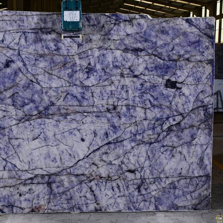 Covering Countertop Quarzite calacatta